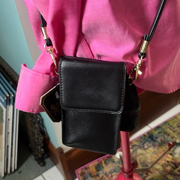 Deluxity Crossbody wallet  case  ID holder  Credit card case  billfold NWT - Picture 4 of 17